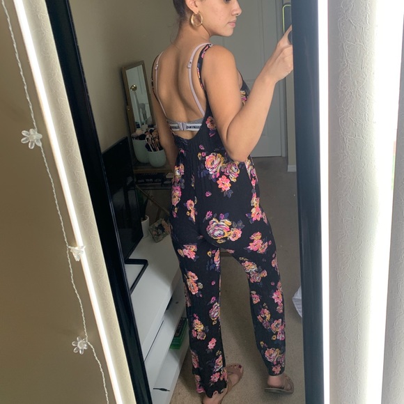 Kendall & Kylie Jumpsuit - Picture 2 of 4